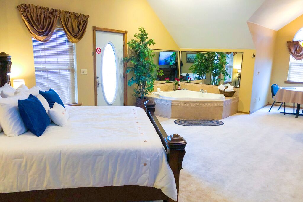 1 bedroom, iron/ironing board, WiFi (free), bed sheets