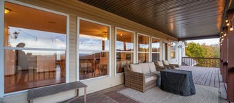 Mountain Meadows Retreat - A Romantic Escape Overlooking the Ozark Mountains