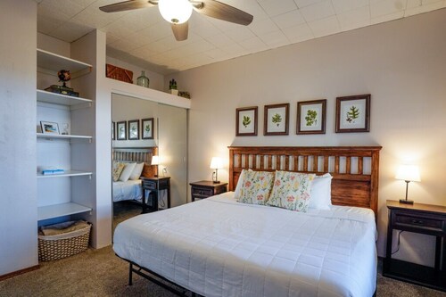 Hummingbird Suite - Your Relaxing Ozark Getaway