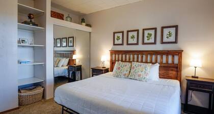 Hummingbird Suite - Your Relaxing Ozark Getaway