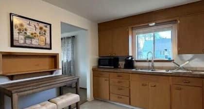 Centrally Located Cozy Duplex