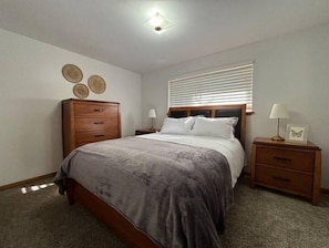 2 soverom, strykejern/-brett, wi-fi og sengetøy