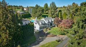 Exterior - Spacious Family Retreat (Yakima)