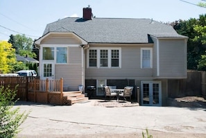 Exterior - Yakima Vacation Rentals- Spacious Bungalow
 (Yakima)