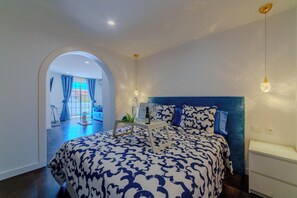 Premium bedding, pillow-top beds, individually furnished, free WiFi - Villa De Marcos (Arona)