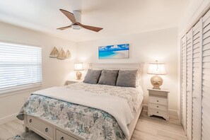 1 bedroom, WiFi, bed sheets - Villa 12 - Premium Plus - Aloha Kai Vacation Villas (Siesta Key)
