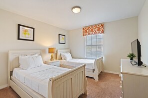 4 Schlafzimmer, Bügeleisen/Bügelbrett, Reisekinderbett, kostenloses WLAN