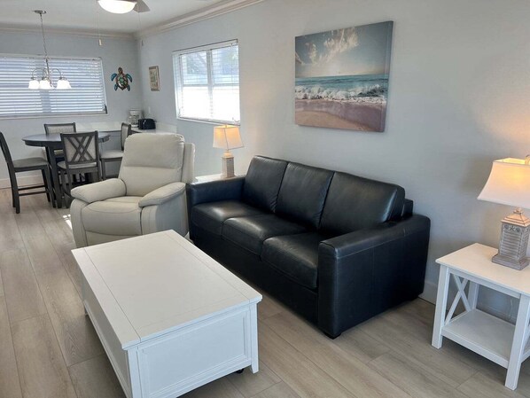 TV, table tennis - Aloha Kai Villa 32 - Premium Siesta Key Beach (Siesta Key)