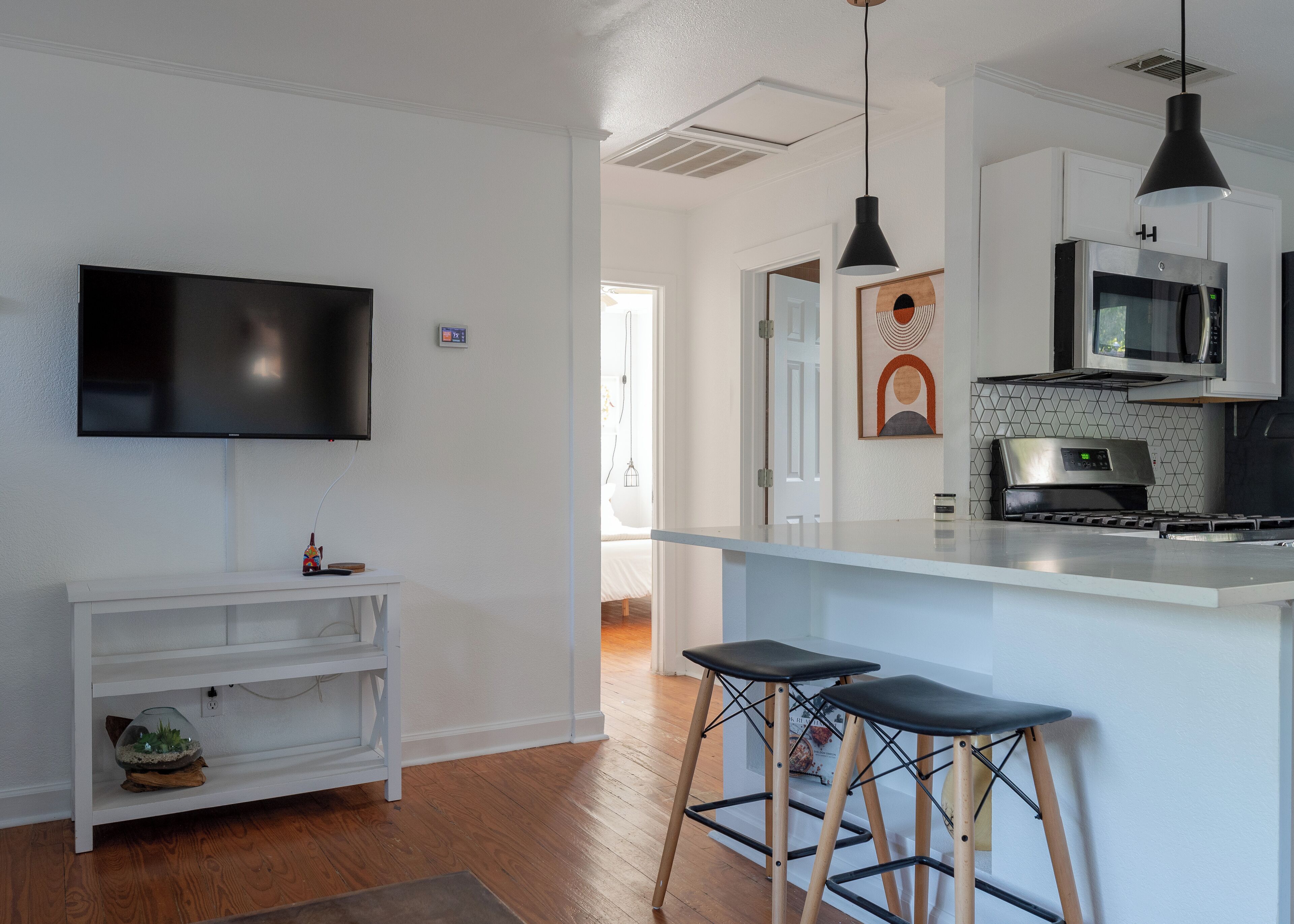 Charming 2-bedroom bungalow in East Austin.