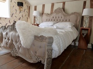Chalet rustique | 8 chambres, bureau, fer et planche à repasser, accès au Wi-Fi (inclus)