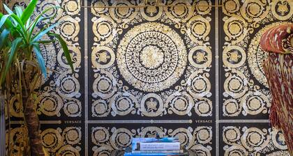 Luxury 8 Bed Manor House Hot Tub Cinema Room Skytv