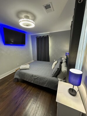 4 bedrooms, WiFi, bed sheets - 1895 - Brand New! Peaceful, Cozy Getaway (Atlanta)