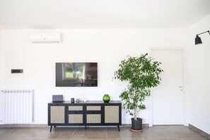 Interior - Don Alfonso Estate (Napoli)