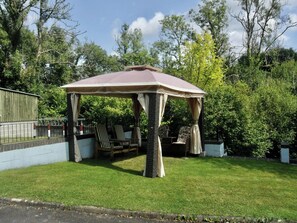 Property grounds - The Annexe, Llandysul (Penrhiw-llan)