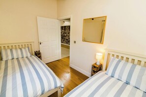 2 Schlafzimmer, kostenloses WLAN, BettwÀsche