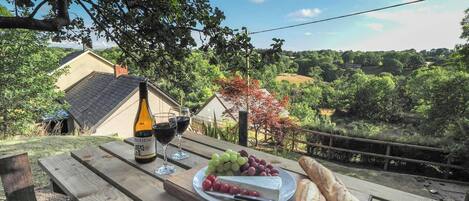 屋外ダイニングエリア