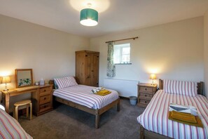4 bedrooms, iron/ironing board, travel crib, free WiFi