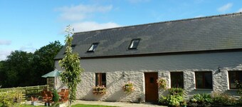 Y Beudy, Crymych - Three Bedroom Cottage, Sleeps 7