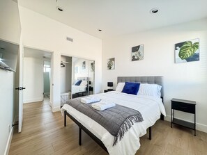 3 Schlafzimmer, Zimmersafe, Bügeleisen/Bügelbrett, Reisekinderbett