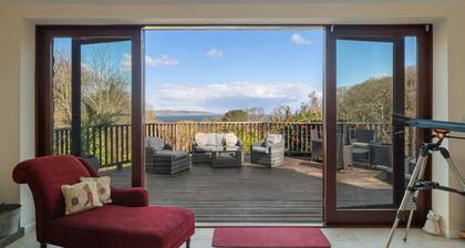 Glendale, Saundersfoot