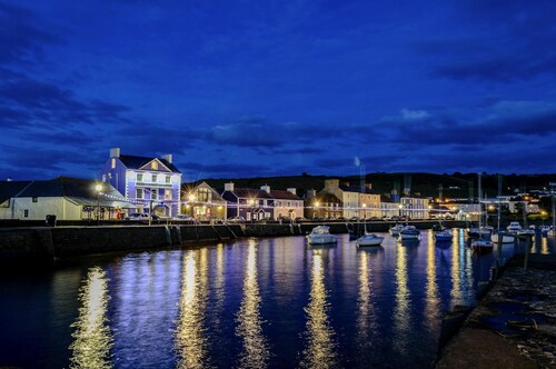 Y Bwthyn, Aberaeron - Two Bedroom Cottage, Sleeps 4