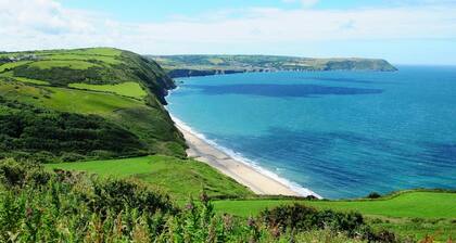 Glenydd, Aberporth - Four Bedroom Cottage, Sleeps 7