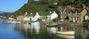 The Cwtch, Fishguard