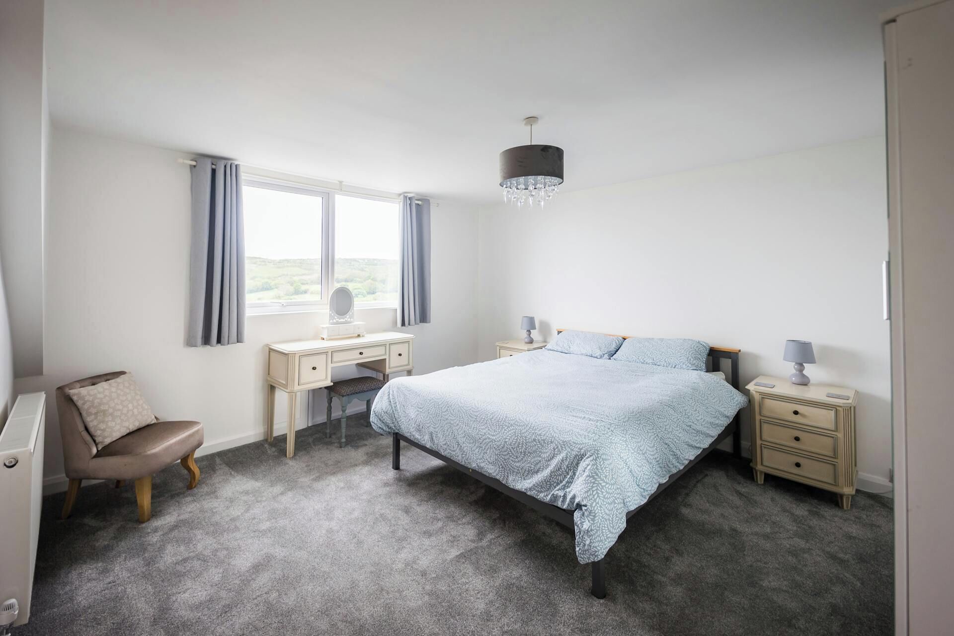 4 bedrooms, travel cot, free WiFi, bed sheets