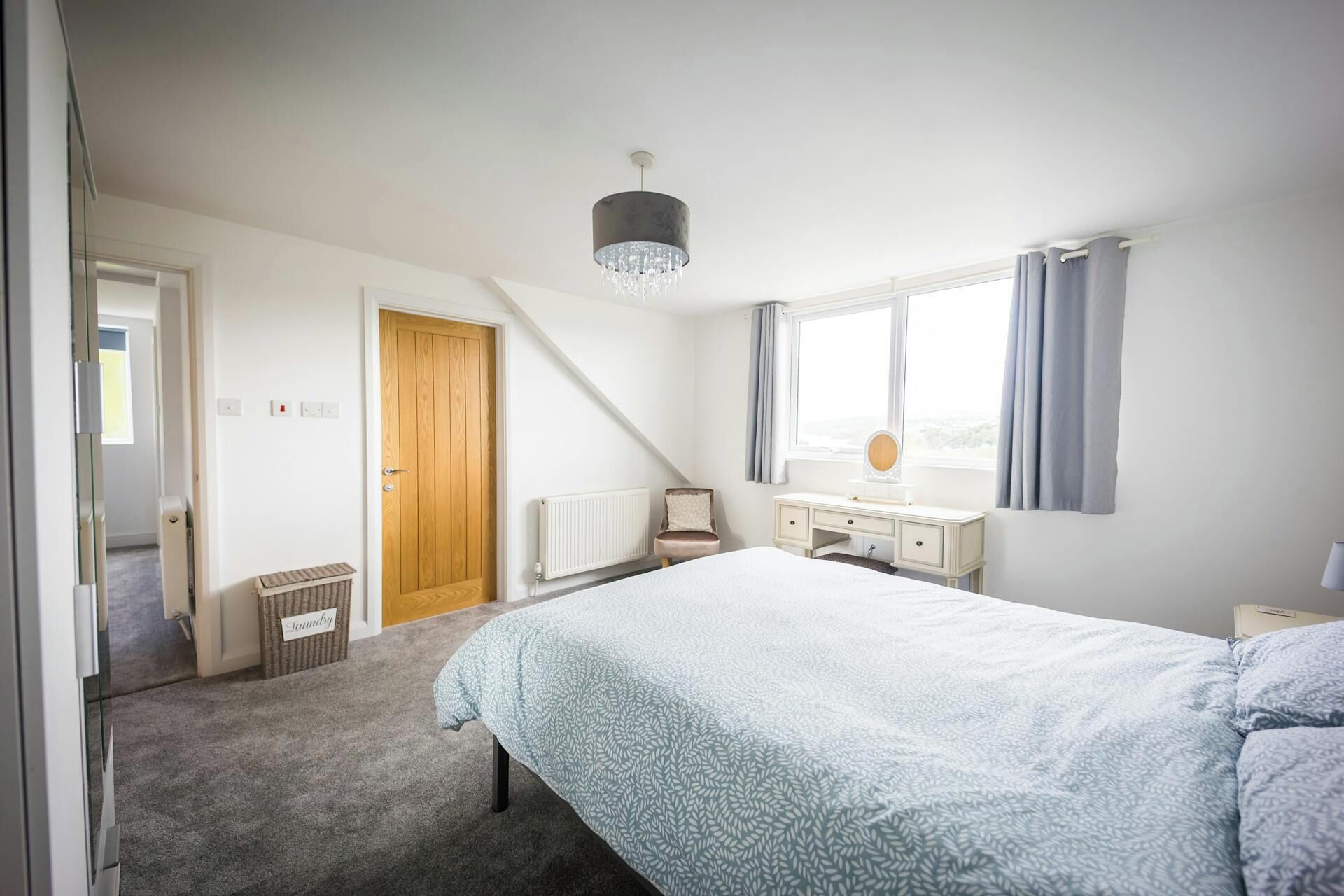 4 bedrooms, travel crib, free WiFi, bed sheets