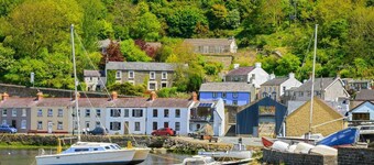 Harbour View, Fishguard