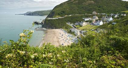 The Hideaway, Aberporth