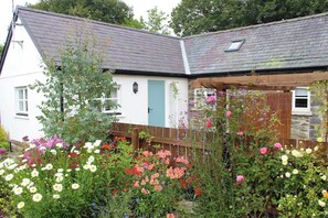 Exterior - The Hideaway, Aberporth (Brongest)