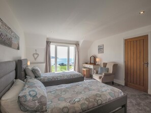 4 camere, ferro/asse da stiro, Wi-Fi gratuito, lenzuola