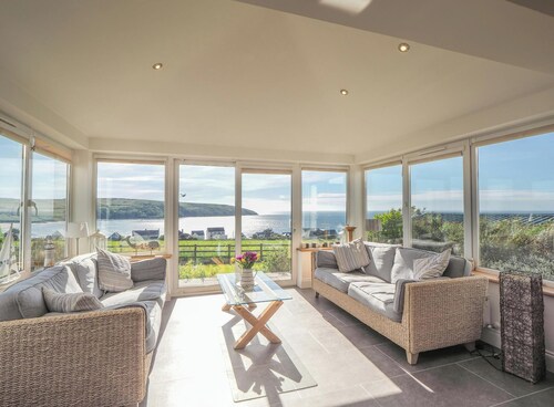 Pentir, Gwbert - Four Bedroom Cottage, Sleeps 7