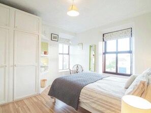 5 dormitoris, wifi gratuïta i roba de llit 