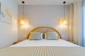 3 bedrooms, iron/ironing board, travel crib, free WiFi