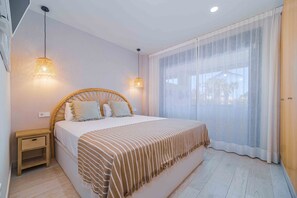 3 chambres, fer et planche Ă repasser, Wi-Fi gratuit, draps fournis