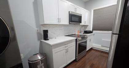 Grandiosely Pleasant Suite 2