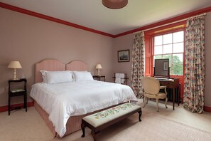 11 bilik tidur, seterika/papan seterika, Wi-fi percuma, cadar katil 