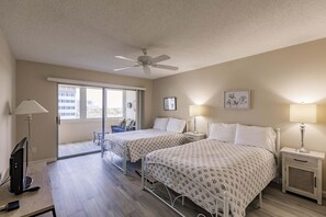 2 bedrooms, iron/ironing board, WiFi (free), bed sheets - 1055-506 Standard Unit (Siesta Key)