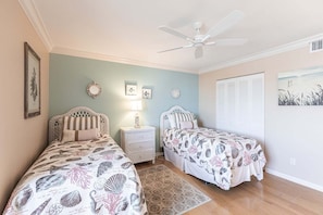 3 habitaciones, tabla de planchar con plancha y wifi gratis 