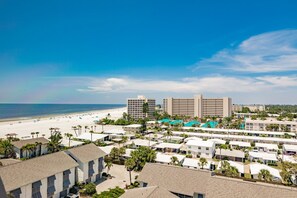 Beach nearby - 1055-805 - Standard Plus - 8th Floor Condo with Abundant Light (Sarasota)