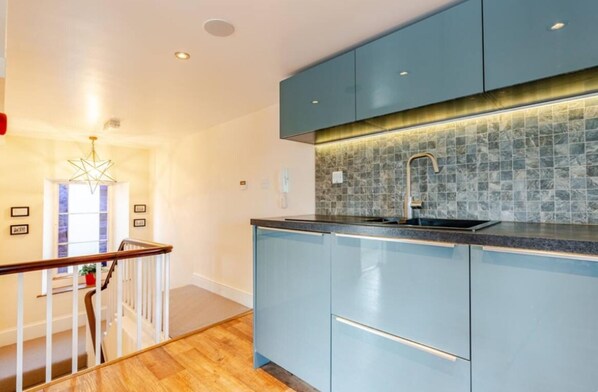 Interior - Sedbergh Penthouse - Kingbed - Tv - Wifi (Sedbergh)