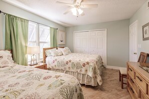 2 bedrooms, Internet, bed sheets