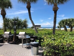 Property grounds - 1125-106 -Standard - Indulge in this Luxurious Gulf Side Condo (Siesta Key)