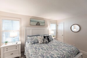 2 bedrooms, internet, bed sheets