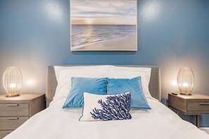 2 bedrooms, internet, bed sheets