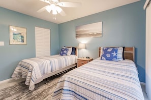 2 bedrooms, iron/ironing board, WiFi (free), bed sheets
