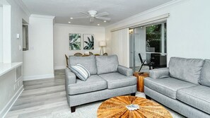 リビング エリア