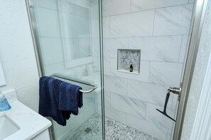 Bathroom - 1207 PD - Premium - Bayside 2-story (Siesta Key)
